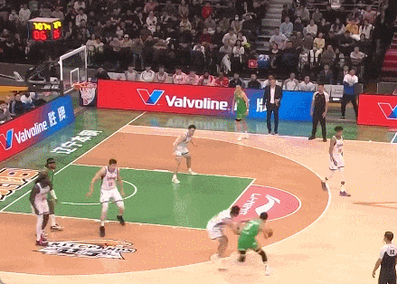 OD体育官网-24+7！炸裂赛季首秀！中国男篮第一组织控卫